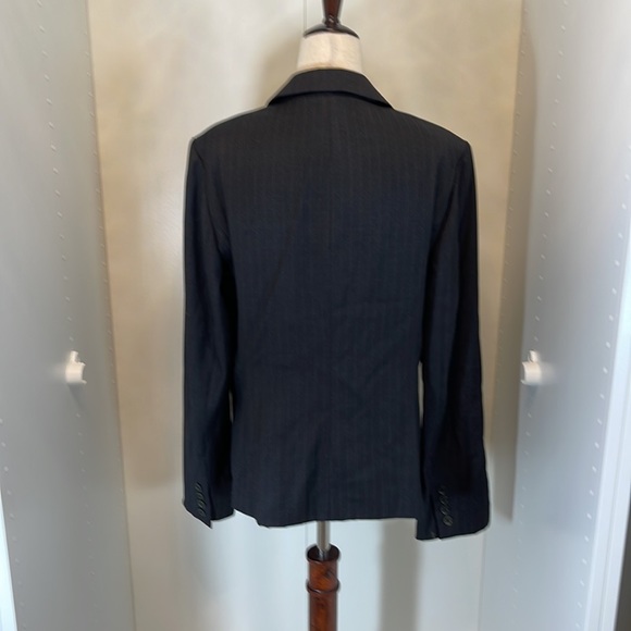 Epic New York 2 Button Charcoal Pinstriped Blazer Size 12 - Picture 3 of 8